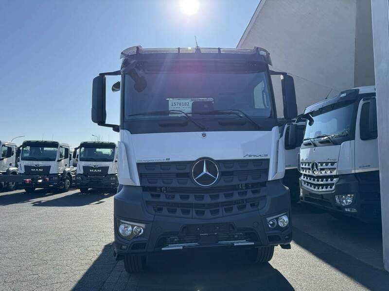 Mercedes Benz 4145 K  8x4 Meiller Kippmulde P436